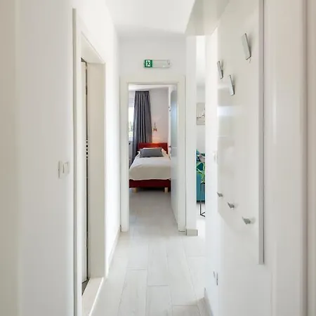 Modern 4* Luxury In Center Apartamento Trogir