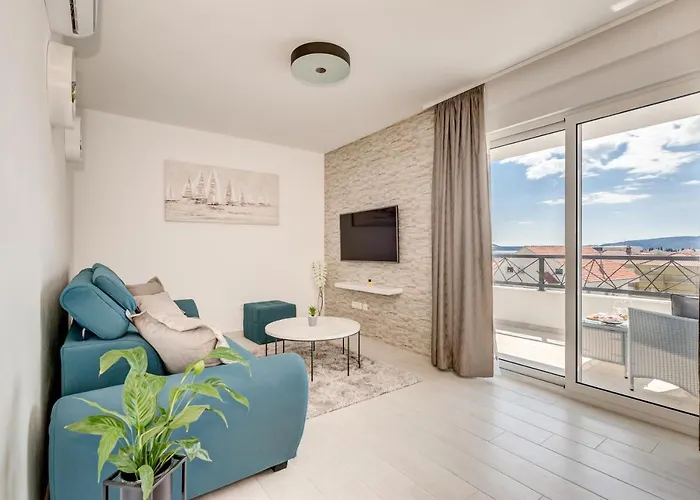 Modern 4* Luxury In Center * Τρογκίρ
