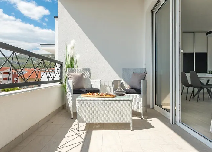 Διαμέρισμα Modern 4* Luxury In Center Τρογκίρ